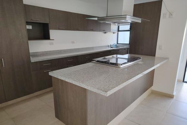 Foto de inmueble en Paso de los toros, Col. Residencial el Refugio C.P. 76146, Querétaro