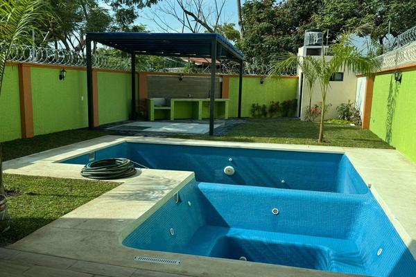 Foto de inmueble en  , Col. Pedregal de las Fuentes C.P. 62554, Jiutepec