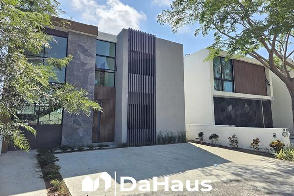 Foto de inmueble en pedregal residences, Col. Colinas de Santa Fe C.P. 28017, Colima
