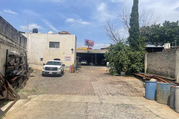 Foto de inmueble en Pedro, Col. El Tapatío C.P. 45588, San Pedro Tlaquepaque