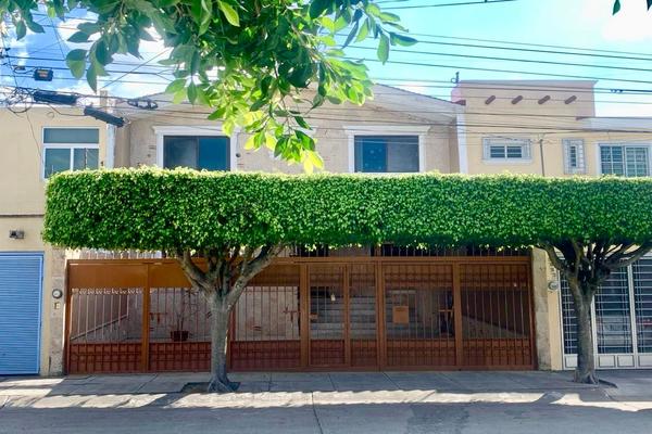 Foto de inmueble en Pedro Simón Laplace #5857, Col. Paseos del Sol C.P. 45079, Zapopan