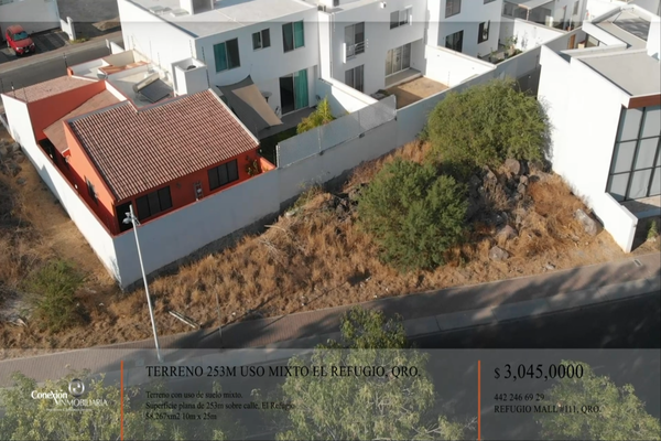 Foto de inmueble en Peña de Bernal, Col. Residencial el Refugio C.P. 76146, Querétaro
