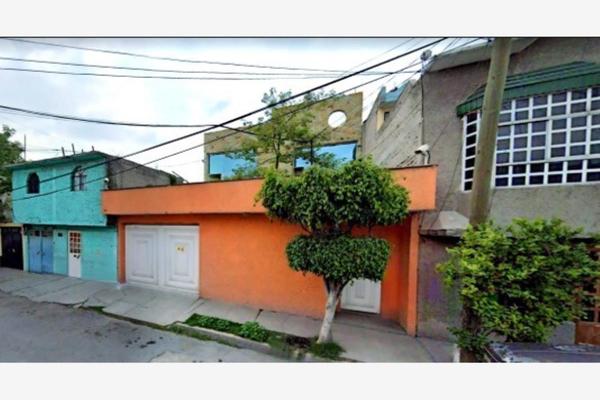 Foto de inmueble en Pensamientos #65, Col. Jardines del Tepeyac C.P. 55220, Ecatepec de Morelos