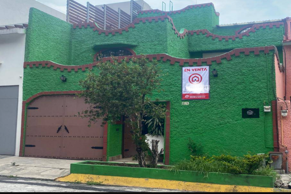 Foto de inmueble en Pergoleros, Col. Villa Tlalpan C.P. 14630, Tlalpan