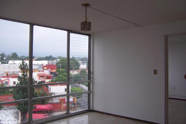 Foto de inmueble en Pericón #1, Col. Miraval C.P. 62270, Cuernavaca