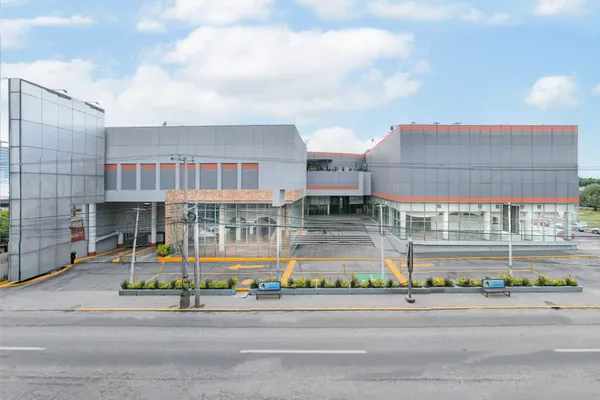 Foto de inmueble en Periférico Boulevard Manuel Ávila Camacho #0, Col. Leandro Valle C.P. 54040, Tlalnepantla de Baz