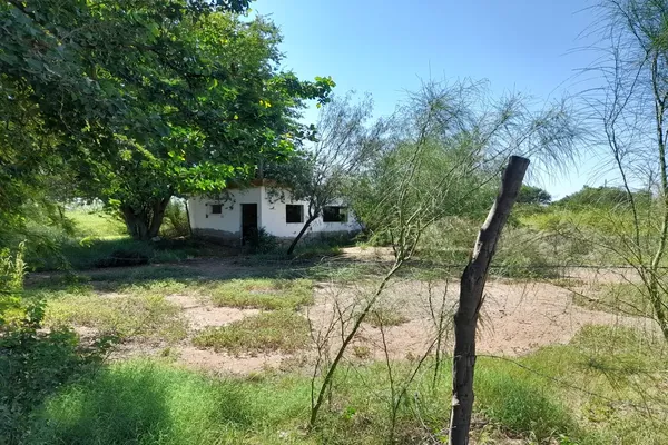 Foto de inmueble en PERIFERICO SUR Y BLVD LAS BRISAS, Col. Brisas del Valle C.P. 85864, Navojoa