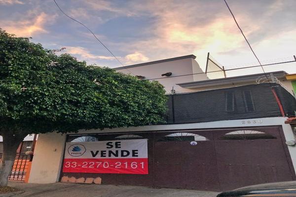 Foto de inmueble en Perú #2830, Col. Jardines de La Cruz 2a. Sección C.P. 44950, Guadalajara