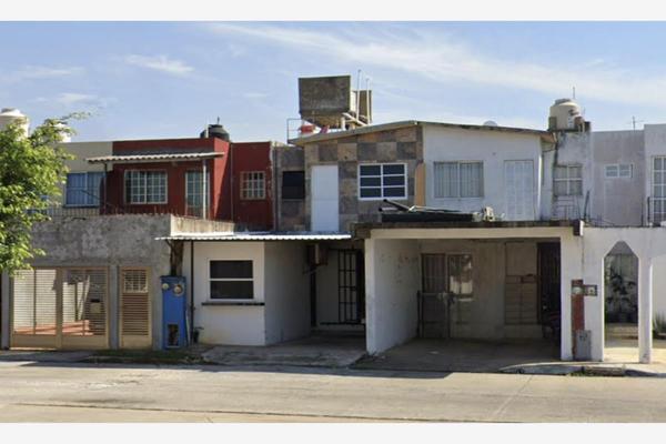 Foto de inmueble en PESCADOR #0, Col. Puerto Esmeralda C.P. 96536, Coatzacoalcos
