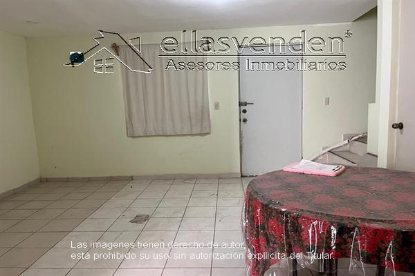 Foto de inmueble en Pez de Luna #163, Col. Valle de Juárez C.P. 67289, Juárez