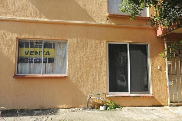 Foto de inmueble en Pez Globo L.1Mzna 5 Edf. K 101, Col. Puerto Esmeralda C.P. 96536, Coatzacoalcos