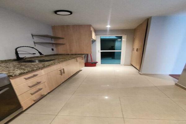 Foto de inmueble en PICO DE VERAPAZ, Col. Jardines en la Montaña C.P. 14210, Tlalpan