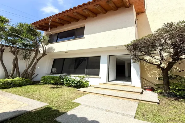 Foto de inmueble en pino #53, Col. Santa María Ahuacatitlán C.P. 62100, Cuernavaca