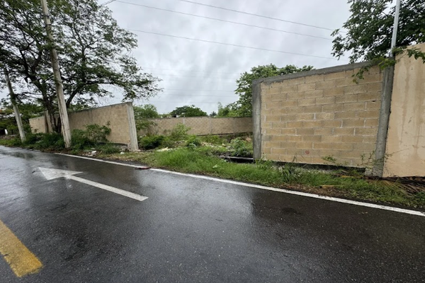 Foto de inmueble en  , Col. Pinos Norte II C.P. 97138, Mérida