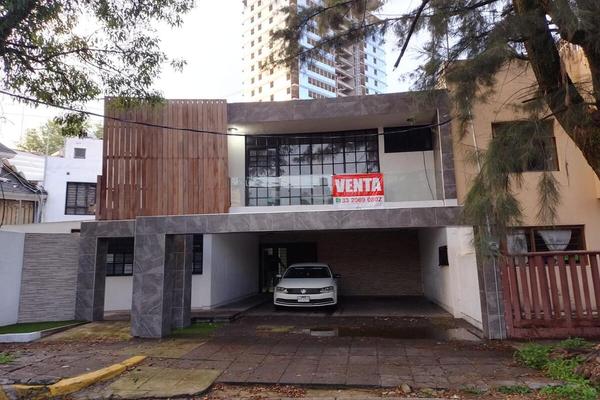 Foto de inmueble en placeres, Col. Jardines de los Arcos C.P. 44500, Guadalajara