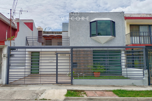 Foto de inmueble en Plan de Valladolid, Col. Residencial Revolución C.P. 45580, San Pedro Tlaquepaque