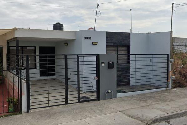 Foto de inmueble en Plan Sexenal #3591, Col. Revolución C.P. 45580, San Pedro Tlaquepaque