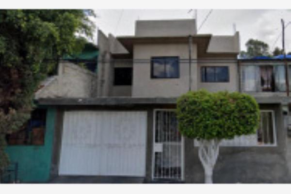 Foto de inmueble en Playa Bruja #42, Col. Jardines de Morelos Sección Playas C.P. 55070, Ecatepec de Morelos