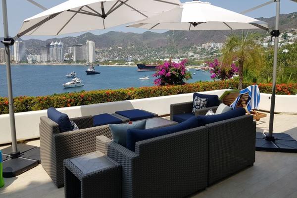 Foto de inmueble en  , Col. Playa Guitarrón C.P. 39880, Acapulco de Juárez