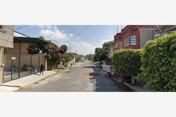 Foto de inmueble en PLAYA ROQUETA #MANZANA 524, Col. Jardines de Morelos Sección Playas C.P. 55070, Ecatepec de Morelos