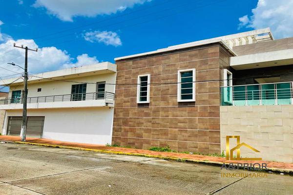 Foto de inmueble en  , Col. Playa Sol C.P. 96518, Coatzacoalcos