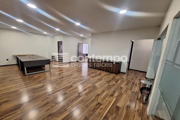 Foto de inmueble en Plaza Antigua I, Col. Hacienda de Valle Escondido C.P. 52937, Atizapán de Zaragoza