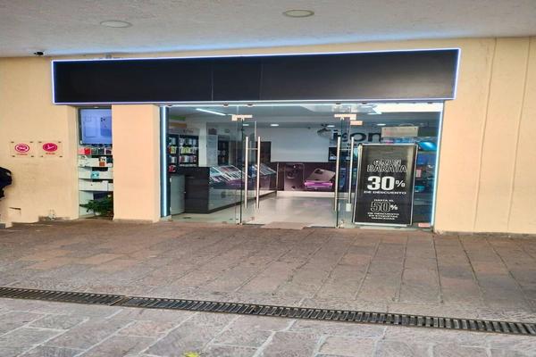 Foto de inmueble en plaza cuernavaca, Col. Lomas de La Selva C.P. 62270, Cuernavaca