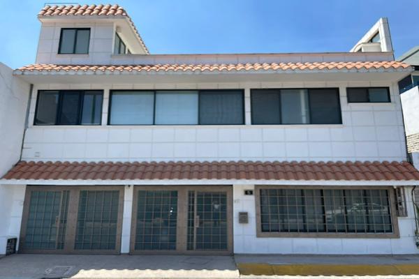Foto de inmueble en Plaza de la Urraca, Col. Mayorazgos de los Gigantes C.P. 52957, Atizapán de Zaragoza