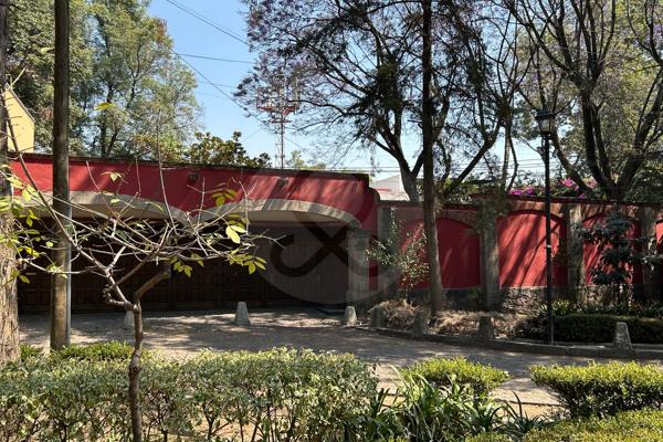 Foto de inmueble en Plaza Federico Gamboa (antes Chimalistac) 30, Col. Chimalistac C.P. 01070, Álvaro Obregón