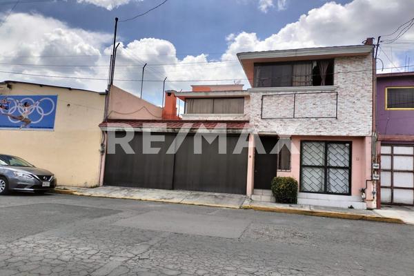 Foto de inmueble en popocatepetl, Col. Xinantécatl C.P. 52169, Metepec