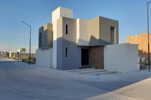 Foto de inmueble en , Col. Pozos Residencial C.P. 78397, San Luis Potosí