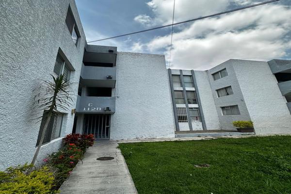 Foto de inmueble en Prado de los Pirules, Col. Prados Tepeyac C.P. 45050, Zapopan
