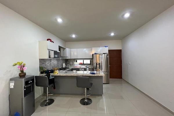 Foto de inmueble en Primera #688, Col. Real del Valle C.P. 82124, Mazatlán