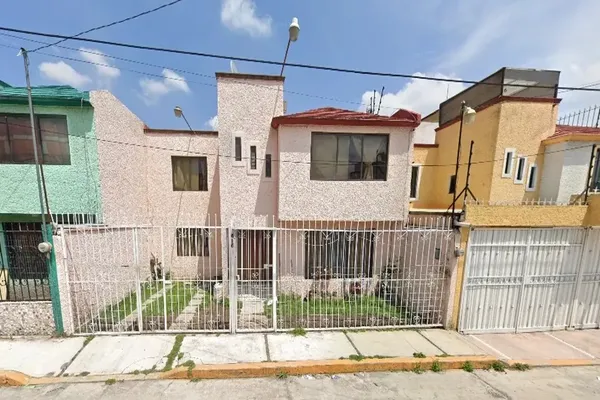 Foto de inmueble en PRIMERO DE MAYO #416, Col. Capultitlán Centro C.P. 50260, Toluca