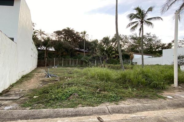 Foto de inmueble en Principal Lote 20 Mz D, Col. Las Palmas C.P. 96559, Coatzacoalcos