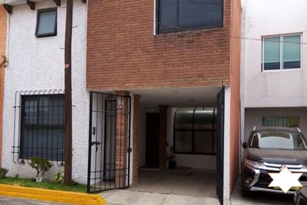 Foto de inmueble en Priv.  Pirules  #108, Col. Bosques de Colón C.P. 50180, Toluca