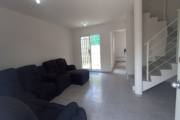 Foto de inmueble en Privada Abay,  Real Castilla, 42994, Atotonilco,  Hidalgo, Col. Real Castilla C.P. 42994, Atotonilco de Tula