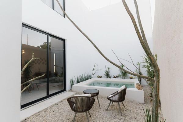 Foto de inmueble en Privada Amelia 18, Col. Chuburna de Hidalgo C.P. 97205, Mérida