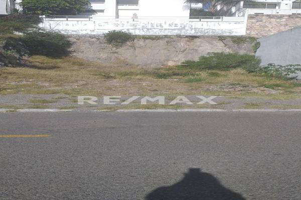 Foto de inmueble en PRIVADA ARBOLEDAS,BASALTO, Col. Privada Arboledas C.P. 76140, Querétaro