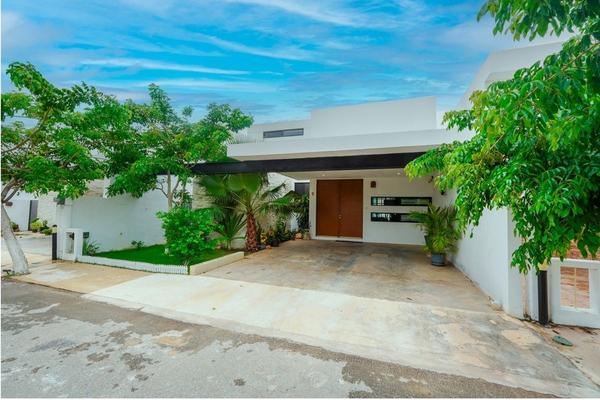 Foto de inmueble en Privada Conkal, Col. Real de Conkal C.P. 97345, Conkal