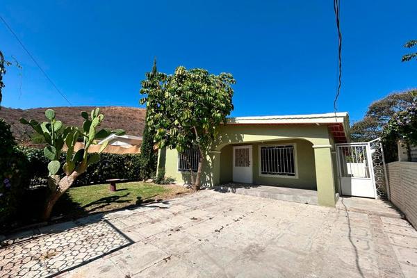 Foto de inmueble en Privada David Santos #86, Col. Chapala Haciendas C.P. 45907, Chapala