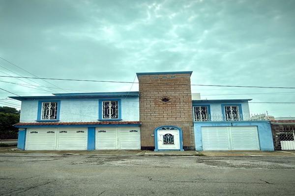 Foto de inmueble en priv. de ahuatepec, Col. Lomas de Cortes C.P. 62248, Cuernavaca