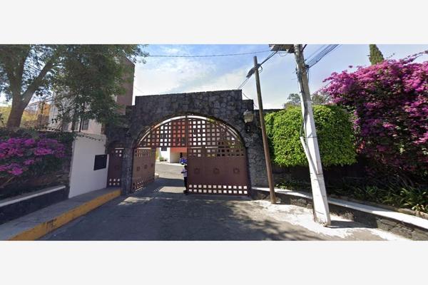 Foto de inmueble en PRIVADA DE CARIACO #28, Col. Fuentes de Tepepan C.P. 14643, Tlalpan