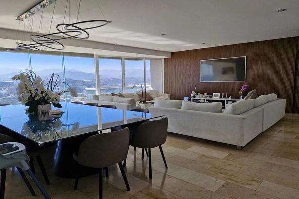 Foto de inmueble en Privada de la cumbre, Col. Las Canteras C.P. 52770, Huixquilucan