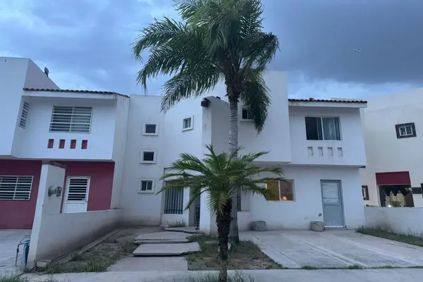 Foto de inmueble en PRIVADA DE MACKAY #112, Col. Villas de las Perlas C.P. 27277, Torreón