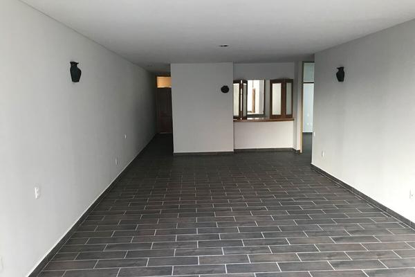 Foto de inmueble en Priv. de Tamarindos, Col. Bosques de las Lomas C.P. 05120, Cuajimalpa de Morelos