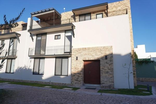 Foto de inmueble en PRIVADA ENCANTO, Col. Residencial el Refugio C.P. 76146, Querétaro