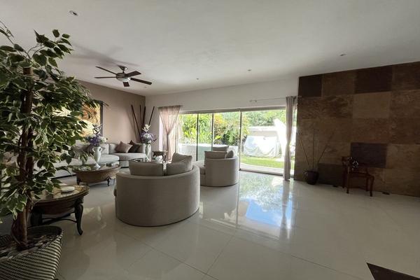 Foto de inmueble en Privada Ibiza, Col. Supermanzana 52 C.P. 77500, Benito Juárez