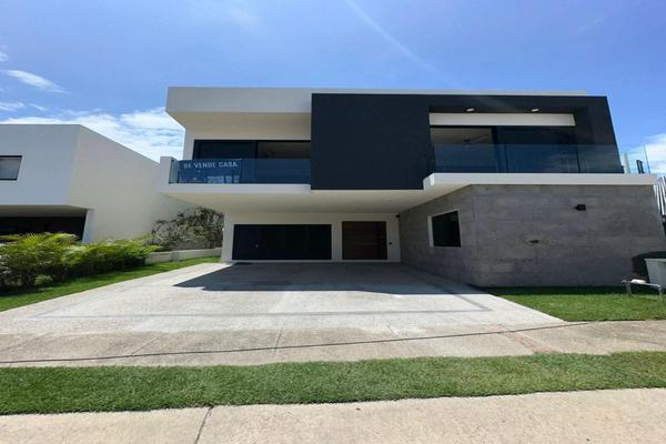 Foto de inmueble en Priv. Ikal63735 Nuevo VallartaNay., Col. Náutico Turístico C.P. 63735, Bahía de Banderas