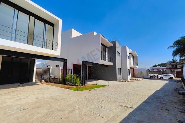 Foto de inmueble en privada lorenzo barcelata #7302, Col. Campestre los Pinos C.P. 45239, Zapopan